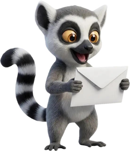 Lucas tient une enveloppe, comme la newsletter du Dojo